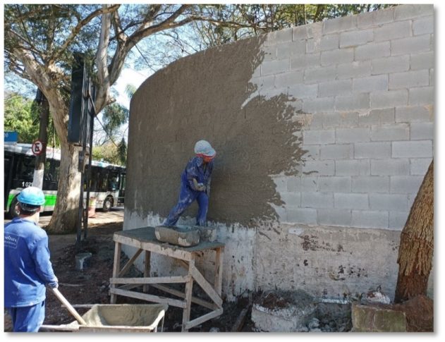 11/08/23 - Chapisco do muro para aplicação da massa única