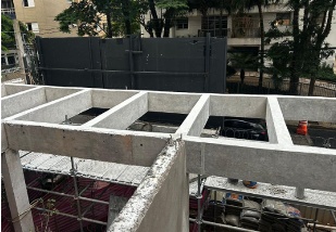 05/2024 - Tratamento em concreto aparente dos pergolados