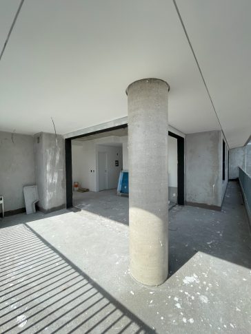 AGO25_1381